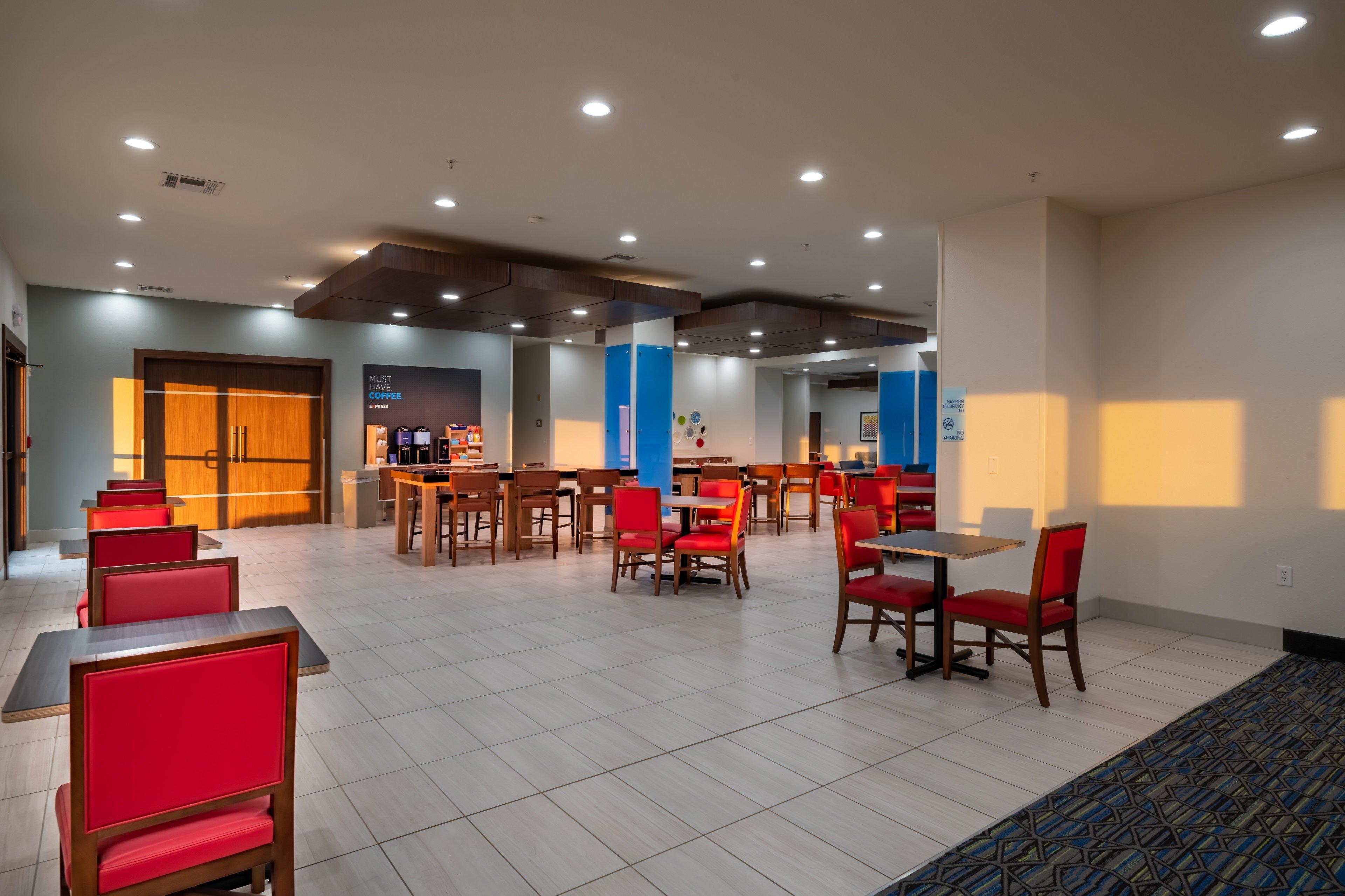 Holiday Inn Express & Suites N Waco Area - West By Ihg Dış mekan fotoğraf