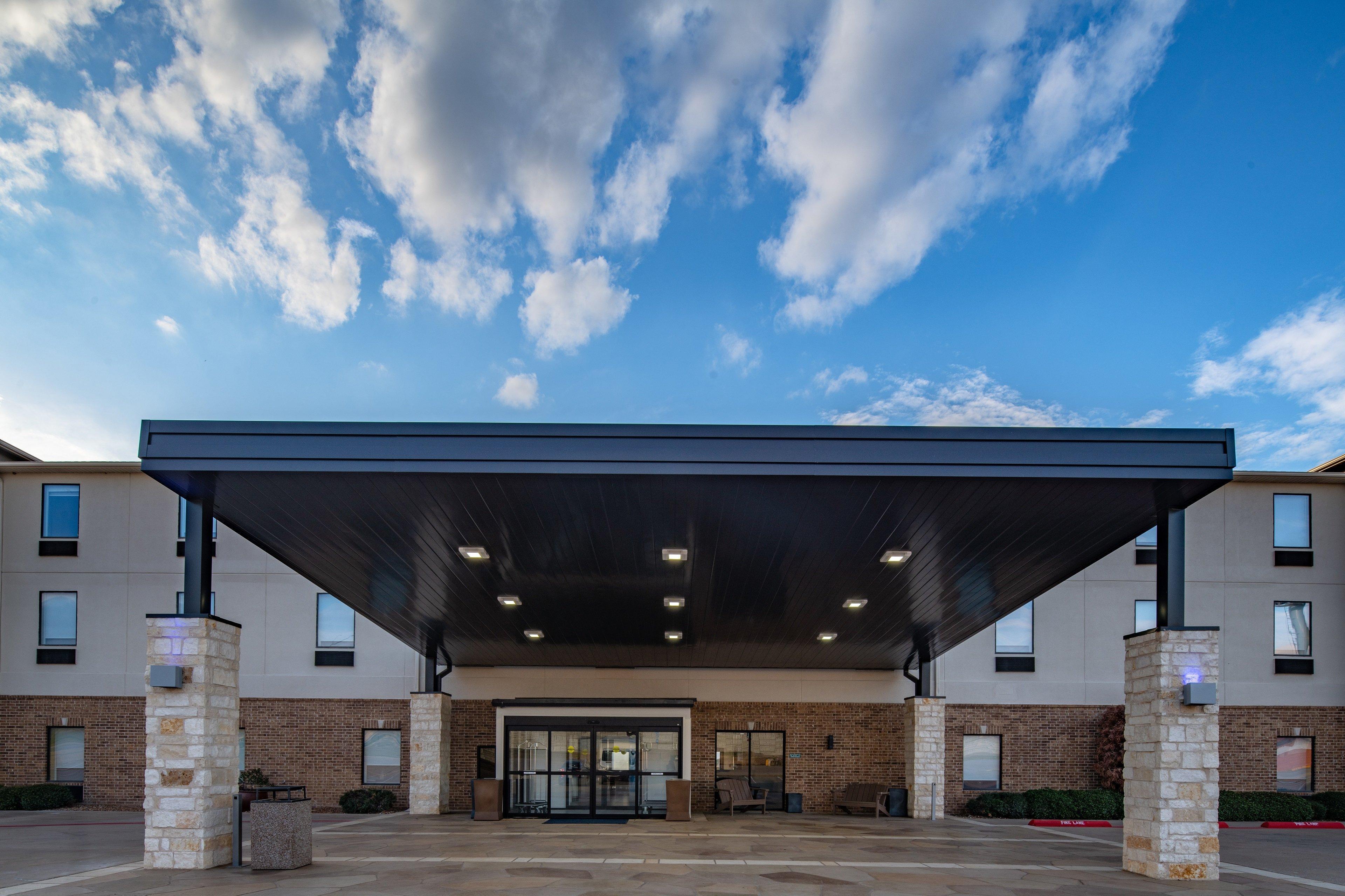 Holiday Inn Express & Suites N Waco Area - West By Ihg Dış mekan fotoğraf