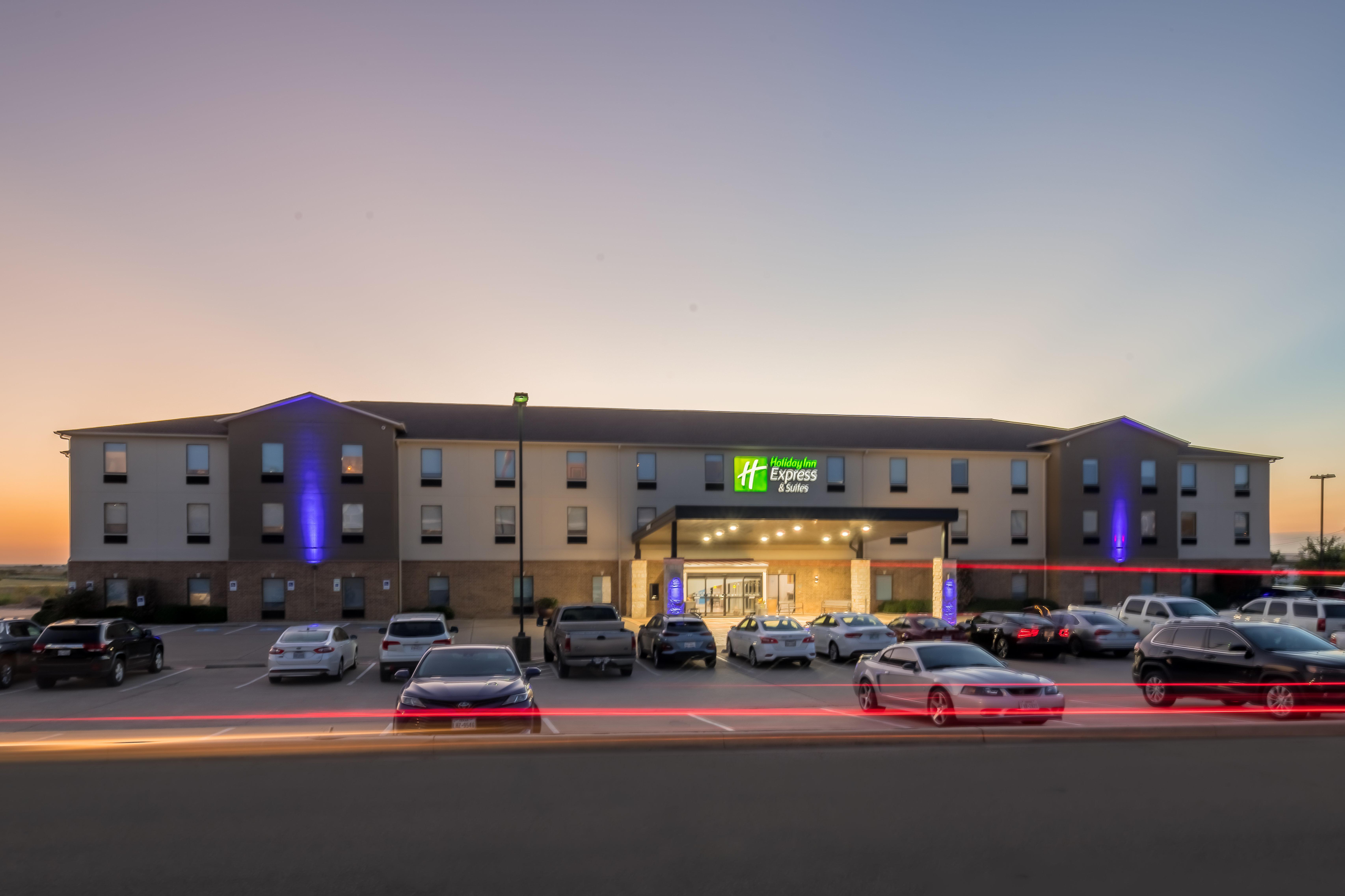 Holiday Inn Express & Suites N Waco Area - West By Ihg Dış mekan fotoğraf
